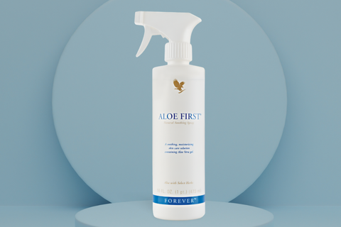 Aloe First – Aloe Vera Spray mit Propolis und Kraeutern fuer Haut, Haare und Kopfhaut