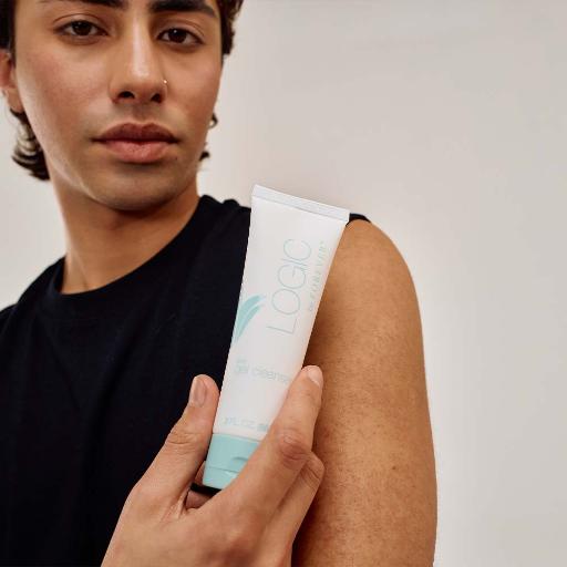 Logic by Forever™ Aloe Gel Cleanser